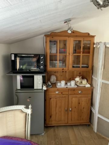 La Maison Du Canal De Rompsay - 5 Min De La Rochelle Bed & Breakfast Perigny  Bagian luar foto